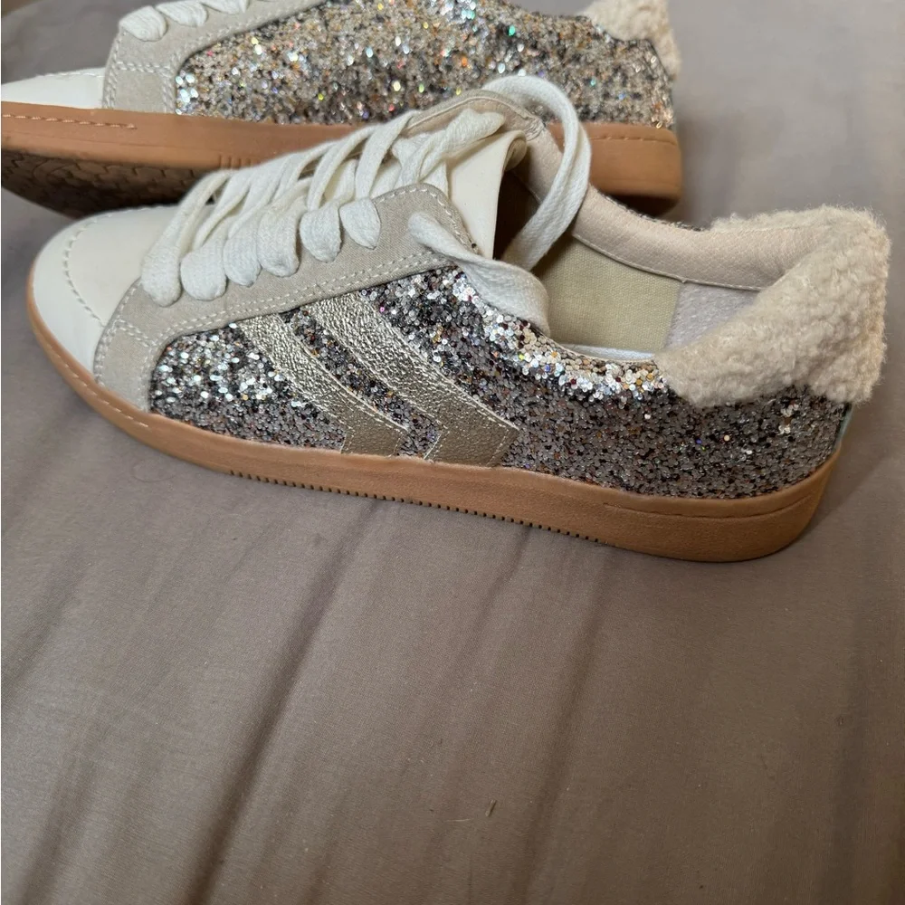 Like New!✨Sparkly Glitter Sneakers with Cream Accents - Picture 2 of 2